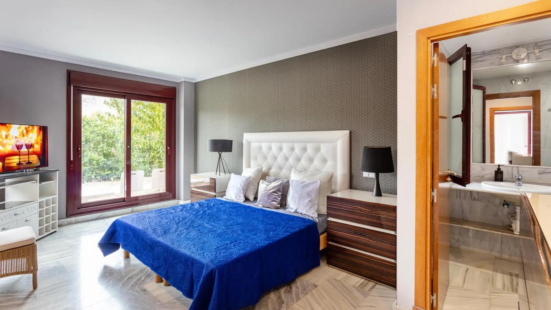Luxury 3 Beds Villa Inside The Resort And Country Club Estepona