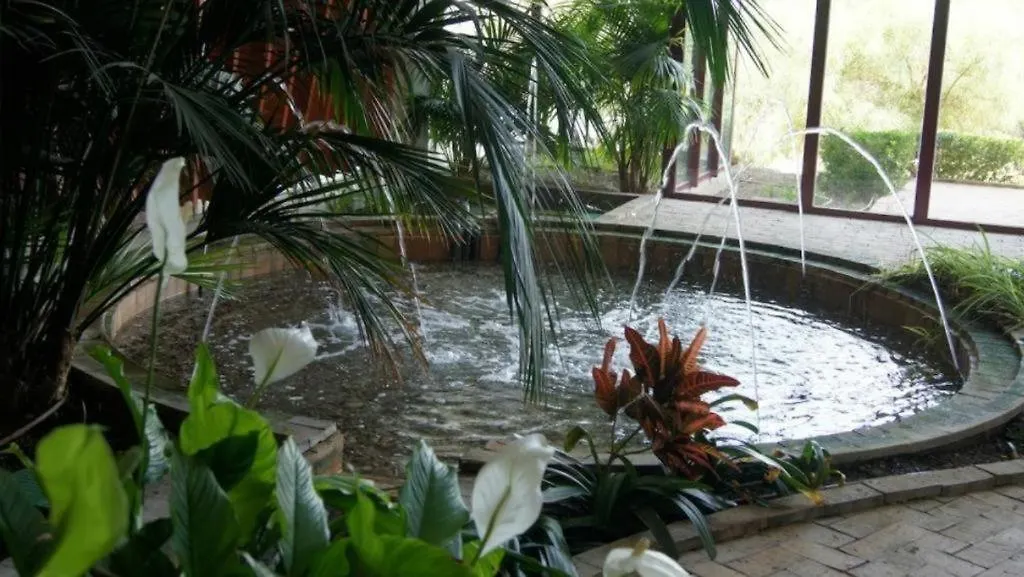 Luxury 3 Beds Villa Inside The Resort And Country Club エステポナ