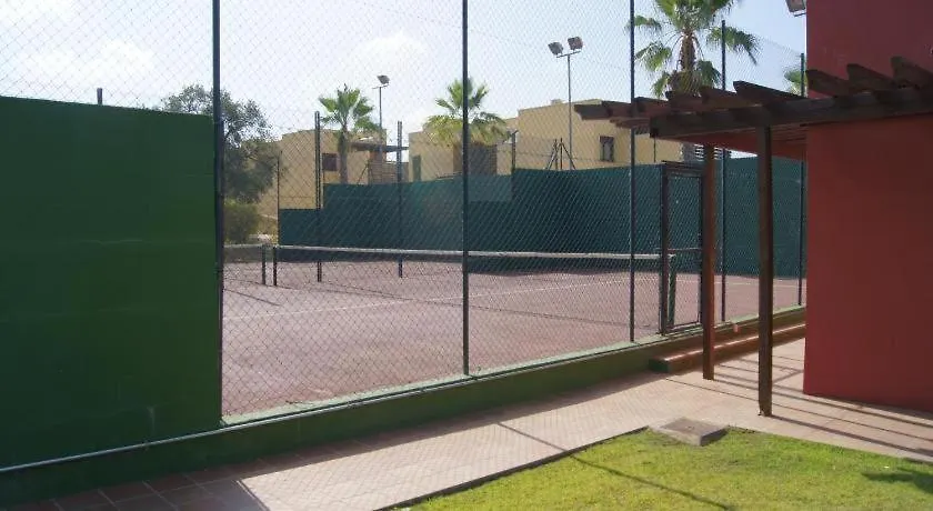 Luxury 3 Beds Villa Inside The Resort And Country Club エステポナ 0*,