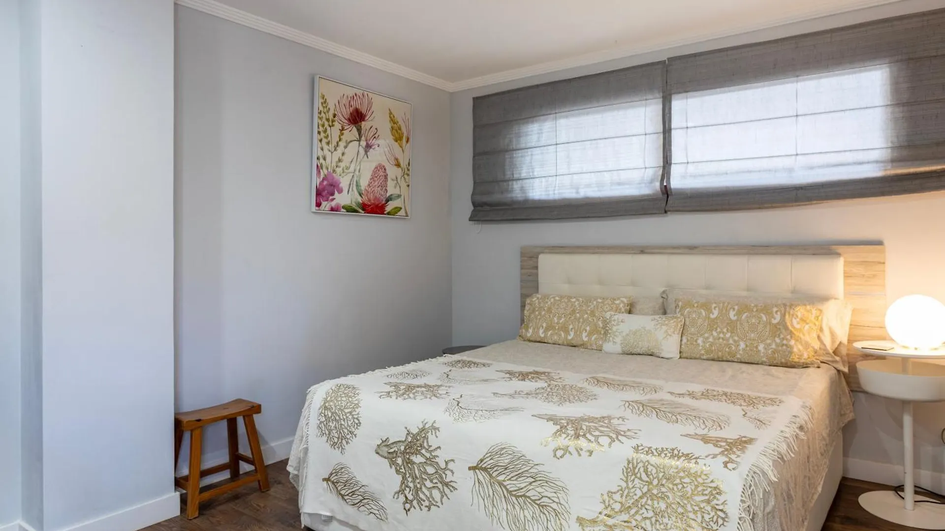 Luxury 3 Beds Villa Inside The Resort And Country Club エステポナ スペイン